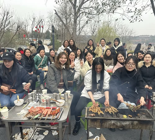 綿陽市先鋒醫(yī)療器械有限公司—— 慶?！?.8婦女節(jié)”，共赴燒烤盛宴，致敬巾幗風(fēng)采